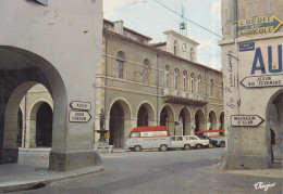 FLEURANCE - La Mairie Avec Renault Estafette.. - Fleurance