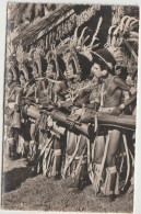 Guinée : Mission De  Papouasie :  Danseurs  Battant  Du Tambour Et  Chantant - Guinea