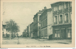 Feurs (42) - Place Du Forum - Feurs