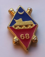 M73 Pin's Armée Militaire 68 RAA Régiment Artillerie Afrique Char Tank Achat Immédiat - Militares