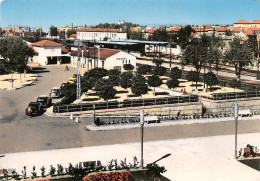 13  Miramas  La Place De La Gare   (Scan R/V) N°   14   \OA1040 - Istres