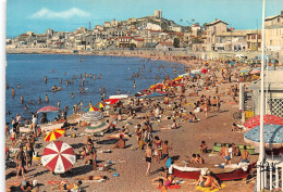 13 MARSEILLE   La Plage De La Pointe Rouge   (Scan R/V) N°   7   \OA1034 - Quartiers Sud, Mazargues, Bonneveine, Pointe Rouge, Calanques