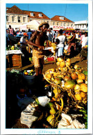 9-4-2024 (1 Z 28) Grenada (posted In  2000) Market In St Georges - Mercados