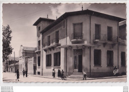 L14- BATNA –  ALGERIE - LA POSTE ET  L ' ECOLE  - ANIMEE -  ( 2 SCANS ) - Batna