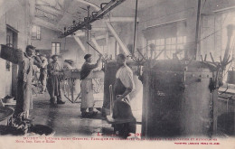 31) MURET - L ' USINE SAINT GERMIER - FABRIQUE DE  CONSERVES POUR L 'ARMEE - LES CUISINES ET AUTOCLAVES - 1915 - 2 SCANS - Muret