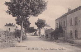 A4-21) VENAREY LES LAUMES - COTE D ' OR - LA POSTE - ROUTE DE POUILLENAY -  ANIMEE - HABITANTS -(2 SCANS) - Venarey Les Laumes