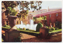 CPSM / CPM 10.5 X 15 Espagne (55)  PAMPLONA Pampelune Les Jardins De La Délégation  Jardines Diputacion - Navarra (Pamplona)