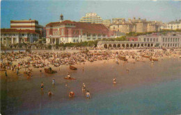 Angleterre - Bournemouth - The Beach To The East Of The Pier Showing Pavillon And The Pier Approach Baths - Scènes De Pl - Bournemouth (until 1972)