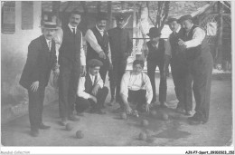 AJKP7-0727 - SPORT - PETANQUE LES BOULES UNE PARTIE CARTE PHOTO - Bocce