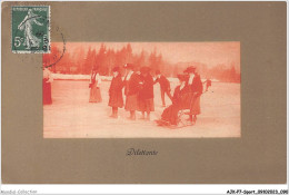 AJKP7-0696 - SPORT - DILETTANTE PATINS A GLACE PATINAGE SUISSE - Pattinaggio Artistico