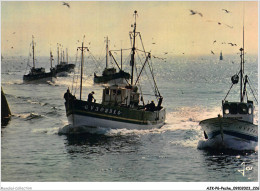 AJKP6-0648 - PECHE - VOILA QUE LE SOLEIL SE COUCHE - NOUS AVONS BEAUCOUP DE POISSONS - Pêche