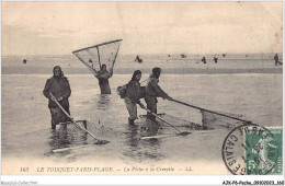 AJKP6-0615 - PECHE - LE TOUQUET-PARIS-PLAGE - LA PECHE A LA CREVETTE  - Pêche