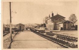 19 // EGLETONS    La Gare   Ligne Bordeaux Clermont  7083 - Egletons