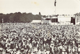 *CPA - Fête De L'Humanité - La Foule Devant La Scène Centrale - Autres & Non Classés