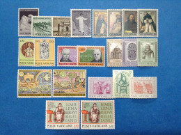 Vaticano Francobolli Nuovi Mnh** Lotto Da 8 Serie Anni 1964 1971 1972 1973 1974 1975 1981 - Unused Stamps