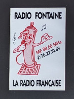 AUTOCOLLANT RADIO FONTAINE - LA RADIO FRANÇAISE - RADIO CRÉÉE A FONTAINE 38 ISÈRE - Adesivi