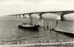 PAYS-BAS - Oosterscheldebrug Verbinding Noord Beveland Schouwen - Bateau - La Mer - Carte Postale Ancienne - Autres & Non Classés