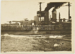 Cca 1914 Az SMS Viribus Unitis és Az S.M.S. Monarch Osztrák-magyar Hadihajók. 9x6 Cm /  Original Photograph Of The Port  - Autres & Non Classés