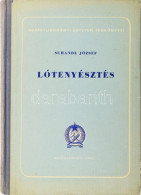Schandl József: Lótenyésztés. Bp., 1955, Mezőgazdasági Kiadó. (Bp.-i Szikra Ny.). 255,[1]p., 1 Kih. Mell. (kancabírálati - Zonder Classificatie