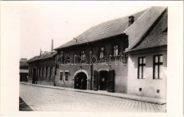 * T1 Budapest III. Óbuda, Mókus Utca 20 (ma Népzenei Iskola). Photo - Ohne Zuordnung