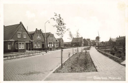 PAYS-BAS - Oosterland - Molenweg - Vue Sur Une Route - Vue Générale - Des Maisons Tout Près - Carte Postale Ancienne - Sonstige & Ohne Zuordnung