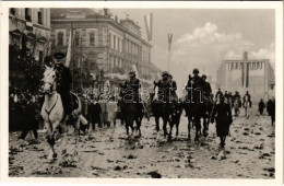 ** T1 1938 Kassa, Kosice; Horthy Miklós Kormányzó Bevonulása / Entry Of The Hungarian Troops, Horthy On White Horse - Ohne Zuordnung