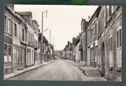 CP - 60 - Songeans - Rue Du Maréchal De Boufflers - Songeons