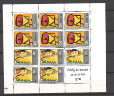 Netherlands 1965  Children  Welfare  S/S MNH ** NVPH 854 Yvert BF3 - Blocks & Sheetlets