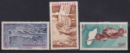 Madagascar   .  Y&T   .    PA 63/64A    .      *     .     Neuf Avec Gomme - Unused Stamps