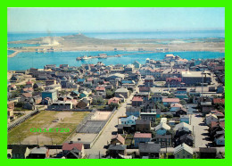 SAINT-PIERRE ET MIQUELON, FRANCE - VUE AÉRIENNE DE LA VILLE -  JEAN BRIAND PHOTOGRAPHE - - San Pedro Y Miquelón