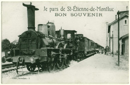 44 - T17492CPA - SAINT ETIENNE DE MONTLUC - Gare - Bon Souvenir - Train - Très Bon état - LOIRE-ATLANTIQUE - Saint Etienne De Montluc