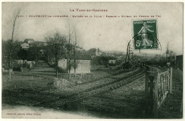 82 - B16441CPA - BEAUMONT DE LOMAGNE - Entrée De La Ville -passage A Niveau Du Chemin De Fer - Assez Bon état - TARN-ET- - Beaumont De Lomagne