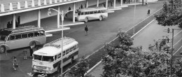 Alès Alais * La Gare Route Rail * Autobus Ancien Marque Type Modèle ? Autocar Bus Car - Alès