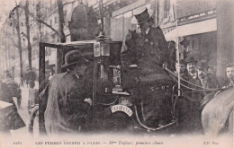 Paris - Metiers - Les Femmes Cocher - Mme Dufaut - CPA °J - Petits Métiers à Paris