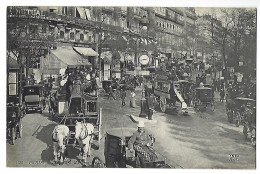 Carte Postale : Paris  -  Boulevard Montmartre Animation - Calèches Omnibus - Arrondissement: 18