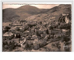 48.MEYRUEIS.VUE GENERALE, AU FOND, CHAINE DE L'AIGOUAL.CPSM. - Meyrueis