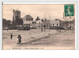 50.BRICQUEBEC.PLACE DU CHAMP DE FOIRE. - Bricquebec