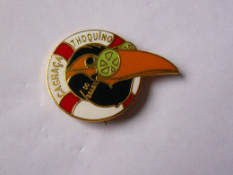 Pin S  CACHACA THOQUINO DISTILLERIE THOMAZ DE AQUINO BRESIL - Bebidas