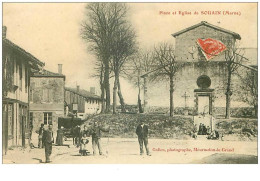 51.SOUAIN.n°25537.PLACE ET EGLISE DE SOUAIN - Souain-Perthes-lès-Hurlus