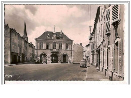 54.VEZELISE.PLACE DE L HOTEL DE VILLE.CPSM.VOITURE - Vezelise