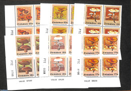 Zimbabwe 1992 Mushrooms, Corner Blocks Of 4 [+], Mint NH, Nature - Mushrooms - Paddestoelen