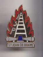 Pin's ASP Saint Jean De Braye Pompier  Dpt 45 Réf 7355JL - Brandweerman