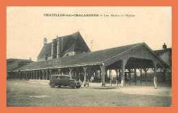 A510 / 595 01 - CHATILLON SUR CHALARONNE Les Halles Et L'Eglise ( Voiture ) - Châtillon-sur-Chalaronne