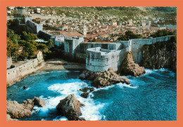 A540 / 553 Croatie DUBROVNIK Les Murailles De La Ville - Non Classés