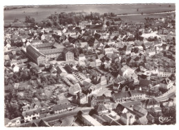 CP De Benfeld - Vue Aérienne Sur La Régie Des Tabacs Et Le Centre Ville - Edition Combier (04) - Benfeld