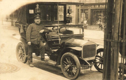 Paris 8ème ? * Carte Photo * Chauffeur De Taxi Et Automobile Ancienne Marque Type Modèle ? * Voiture * A LA MADELEINE - Paris (08)