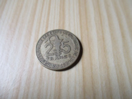 Afrique De L'Ouest - 25 Francs 1976.N°2. - Other - Africa