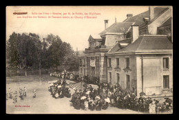 54 - BACCARAT - SALLE DES FETES - REMISE DES DIPLOMES PAR LE PREFET AUX FAMILLES DES ENFANTS MORTS POUR LA FRANCE - Baccarat