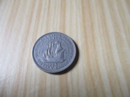 Etat Des Caraïbes Orientales - 25 Cents Elizabeth II 1965.N°48. - Britse Caribische Gebieden