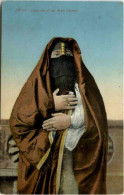 Egypt - Costume On An Arab Woman - Personen